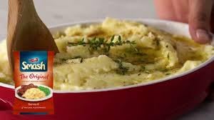 Generic *BRITISH GOODS* Meat Pot Pie and Mash Classic Meal for 2. 2 x Fray Bentos Steak & Kindey Pies, 1 x Bisto Original Gravy Powder, 1 x Batchelors Original Creamy Mash 1x Batchelors Mushy Peas
